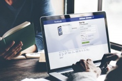 Facebook расказаў, як сацсеткі пагражаюць дэмакратыі і што з гэтым рабіць Facebook расказаў, як сацсеткі пагражаюць дэмакратыі і што з гэтым рабіць