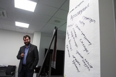 Вітаўт Руднік дапамагае працы рэгінальных актывістаў