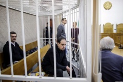 Авторов "Регнума" приговорили к пяти годам лишения свободы с отсрочкой и отпустили в зале суда
