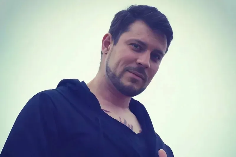 Былы відэааператар АНТ Антон Казельскі у спісах на вызваленне